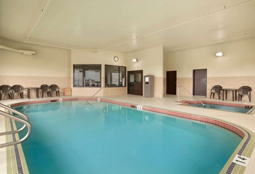 فندق Days Inn By Wyndham Innisfail