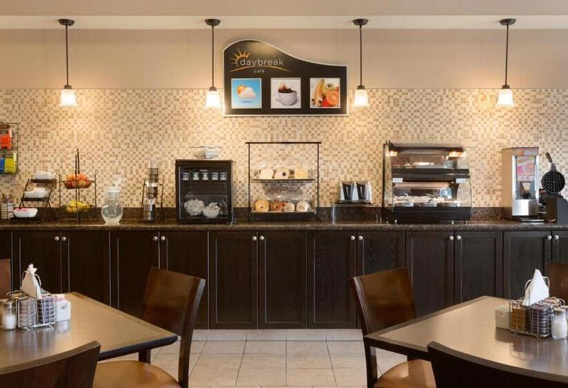 فندق Days Inn By Wyndham Innisfail