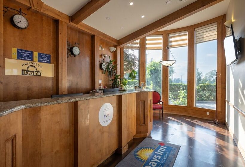 酒店 Days Inn By Wyndham Surrey