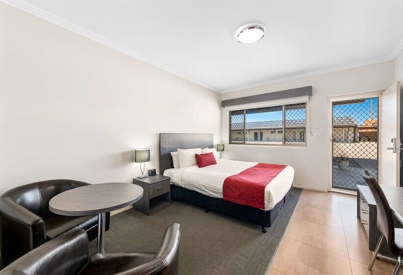 בית מלון כפרי Econo Lodge Moree Spa Motor Inn