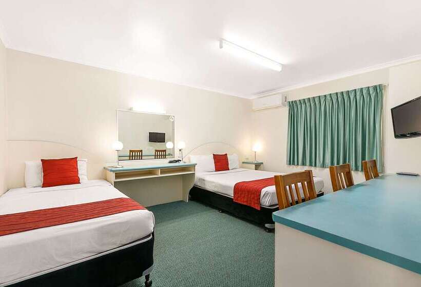 هتل Econo Lodge Park Lane