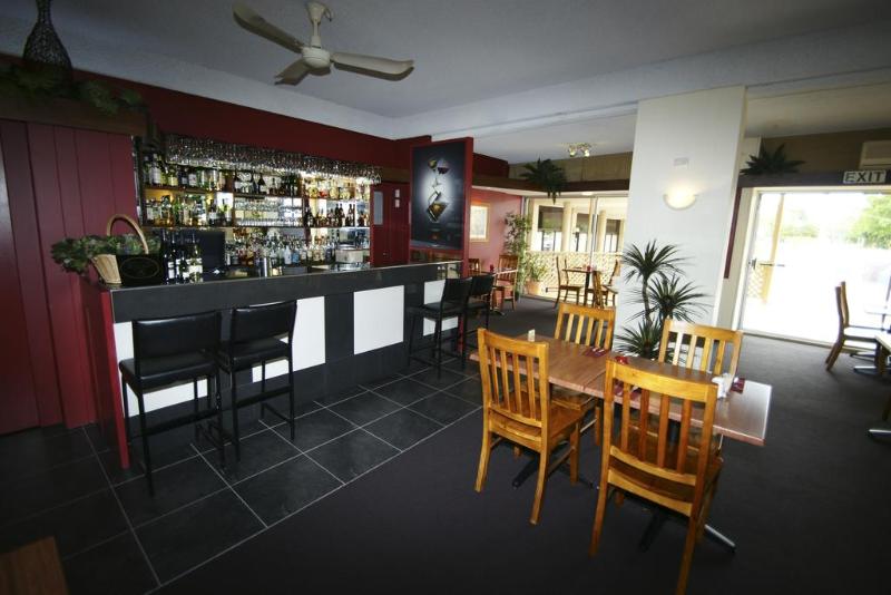 هتل Econo Lodge Park Lane