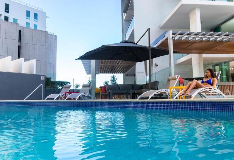 בית מלון כפרי Evolution Apartments