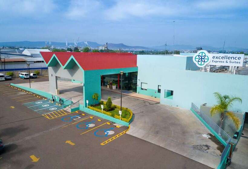 فندق Excellence Express & Suites