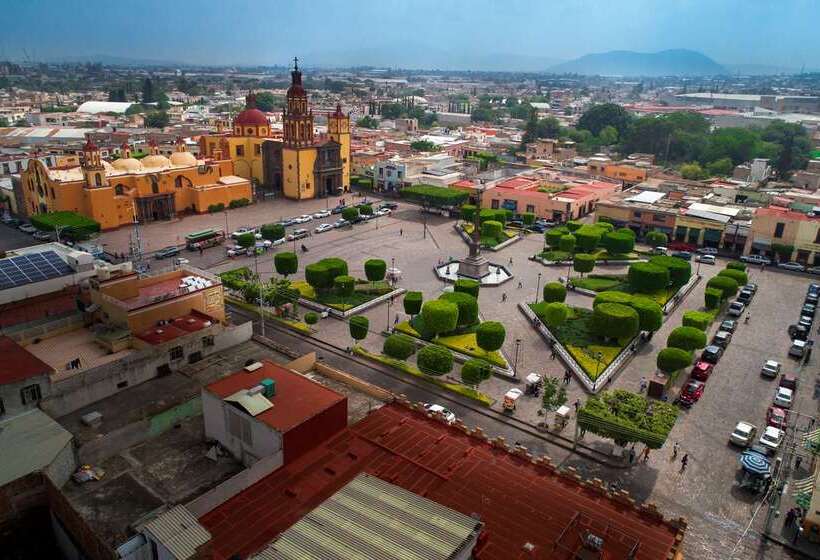 فندق Excellence Express & Suites