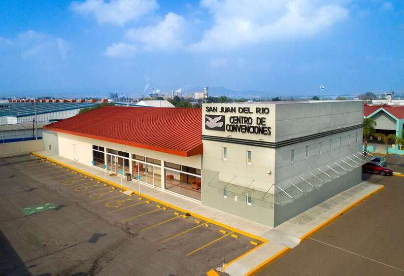 فندق Excellence Express & Suites