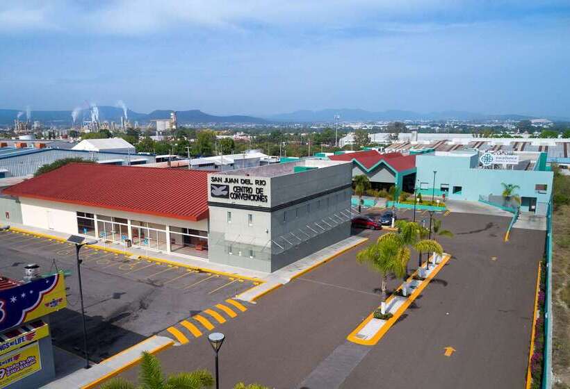 فندق Excellence Express & Suites