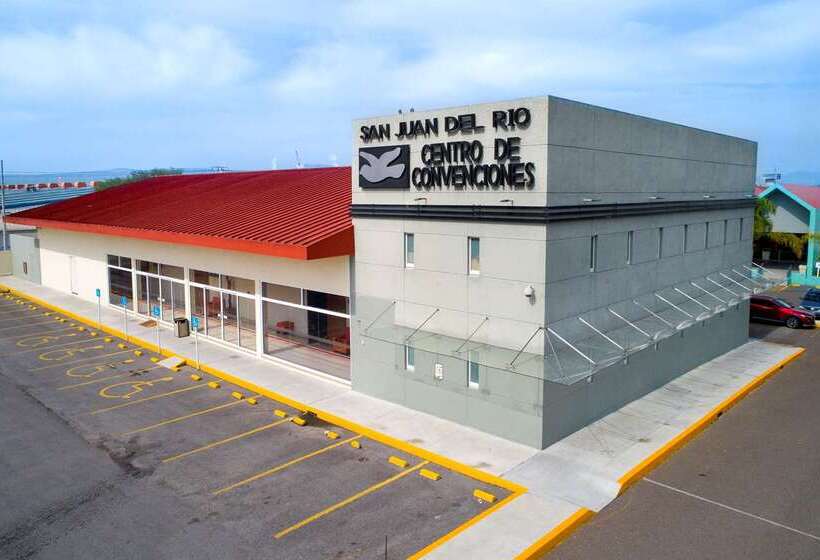 فندق Excellence Express & Suites