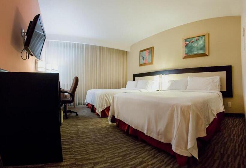 فندق Excellence Express & Suites