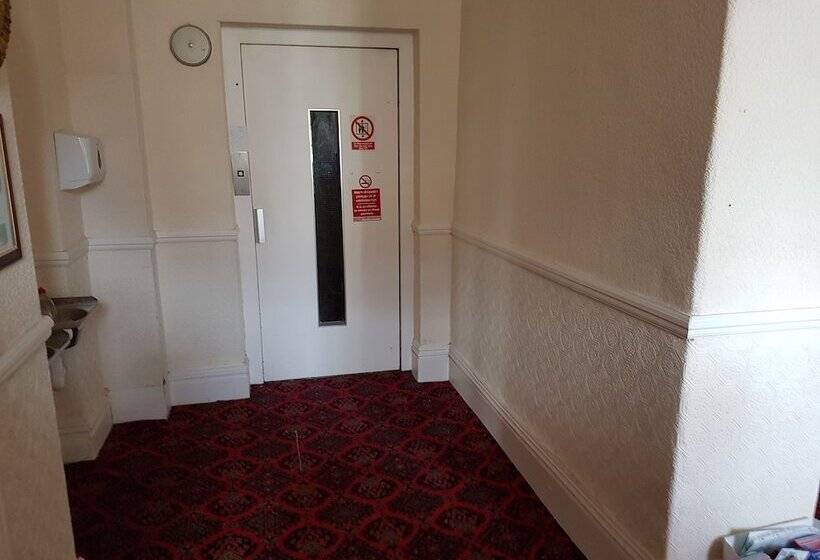 Отель Grand Ash