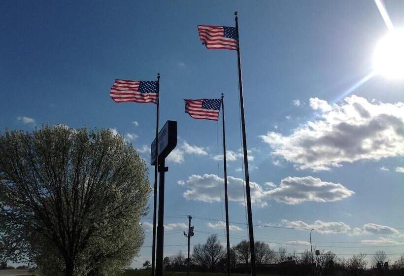 فندق Hallmarc Inn & Suites Of West Memphis