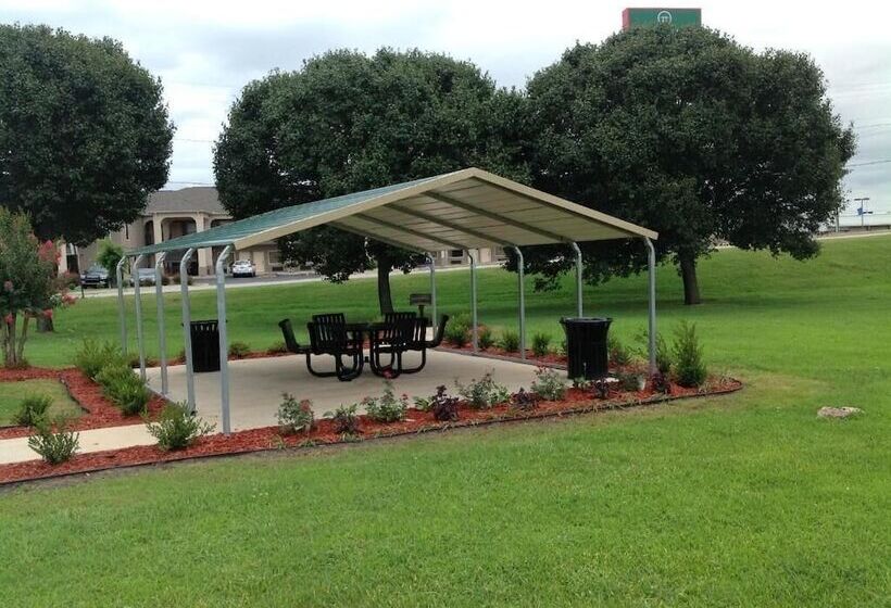 فندق Hallmarc Inn & Suites Of West Memphis