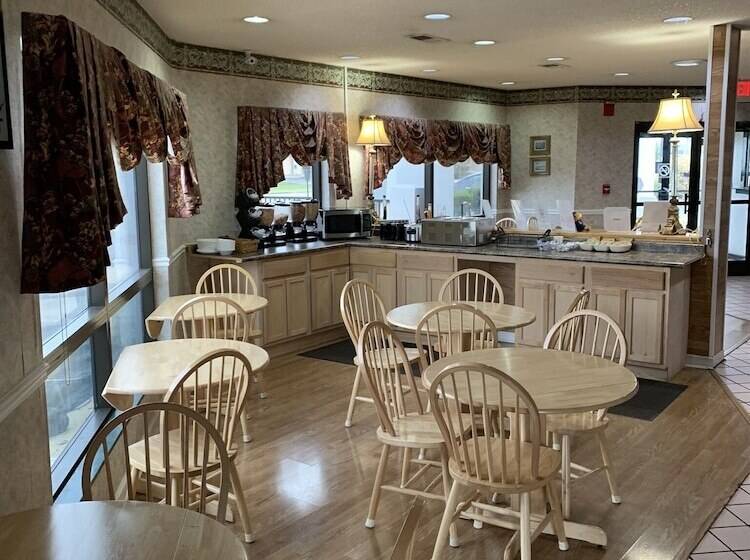 فندق Hallmarc Inn & Suites Of West Memphis