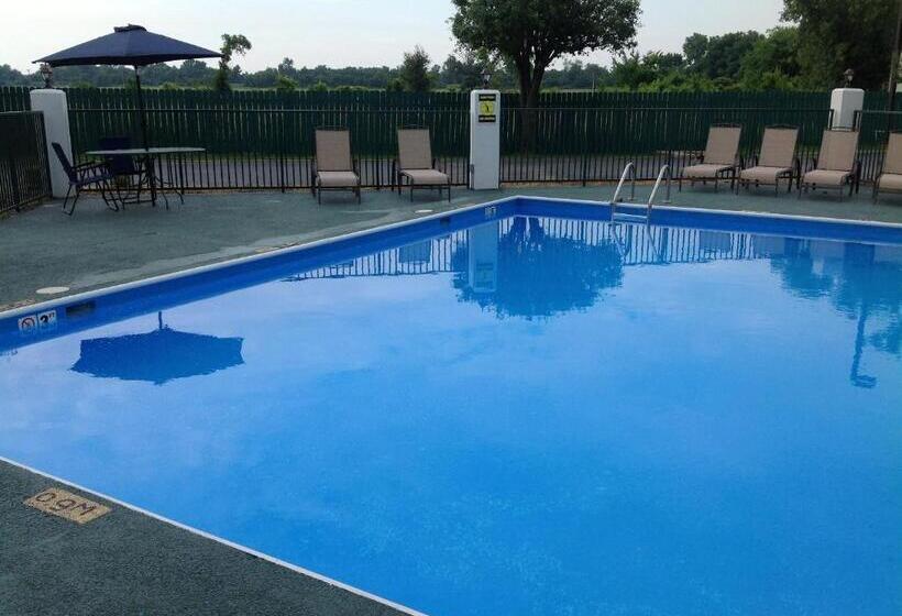 فندق Hallmarc Inn & Suites Of West Memphis