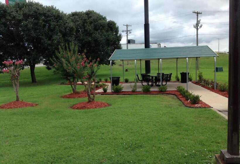 فندق Hallmarc Inn & Suites Of West Memphis