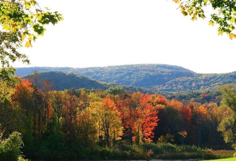 هتل Hampton Inn & Suites Berkshires Lenox