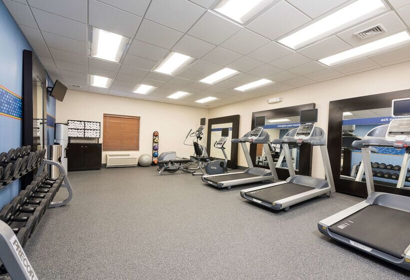 هتل Hampton Inn & Suites Hartfordmanchester