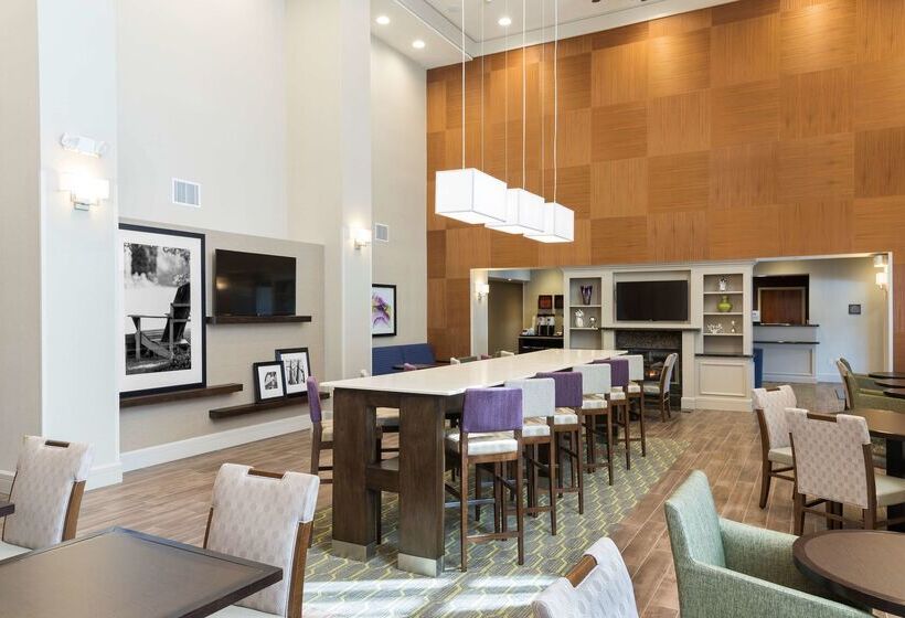 هتل Hampton Inn & Suites Hartfordmanchester