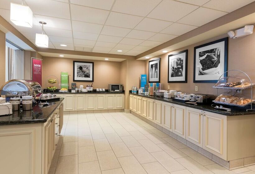 هتل Hampton Inn & Suites Hartfordmanchester