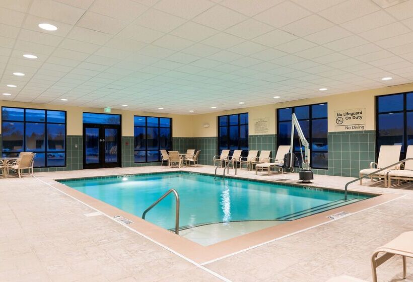 هتل Hampton Inn & Suites Hartfordmanchester