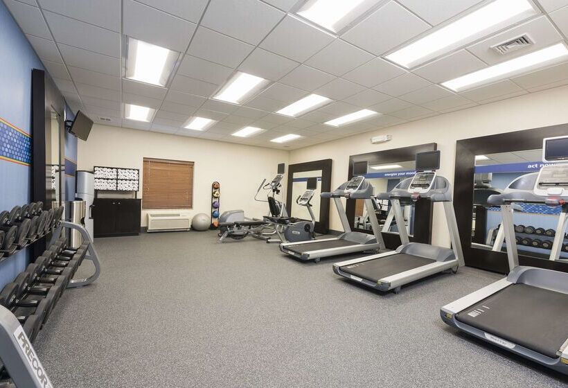 هتل Hampton Inn & Suites Hartfordmanchester