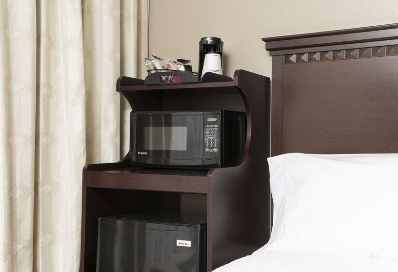 هتل Hampton Inn & Suites Hartfordmanchester