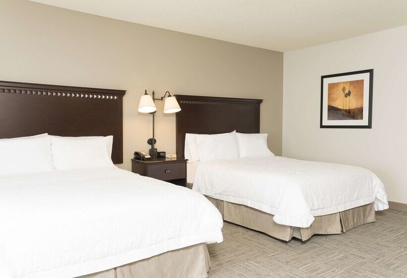 هتل Hampton Inn & Suites Hartfordmanchester