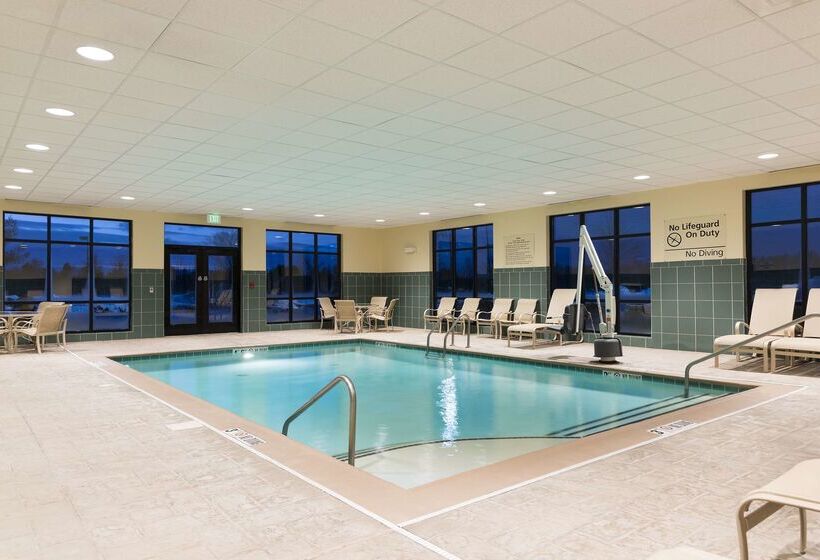 هتل Hampton Inn & Suites Hartfordmanchester