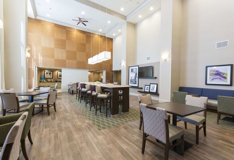 هتل Hampton Inn & Suites Hartfordmanchester