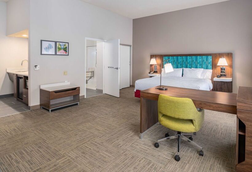 هتل Hampton Inn & Suites Hartfordmanchester
