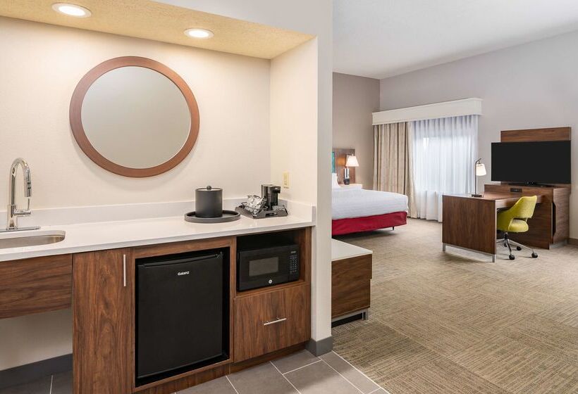 هتل Hampton Inn & Suites Hartfordmanchester