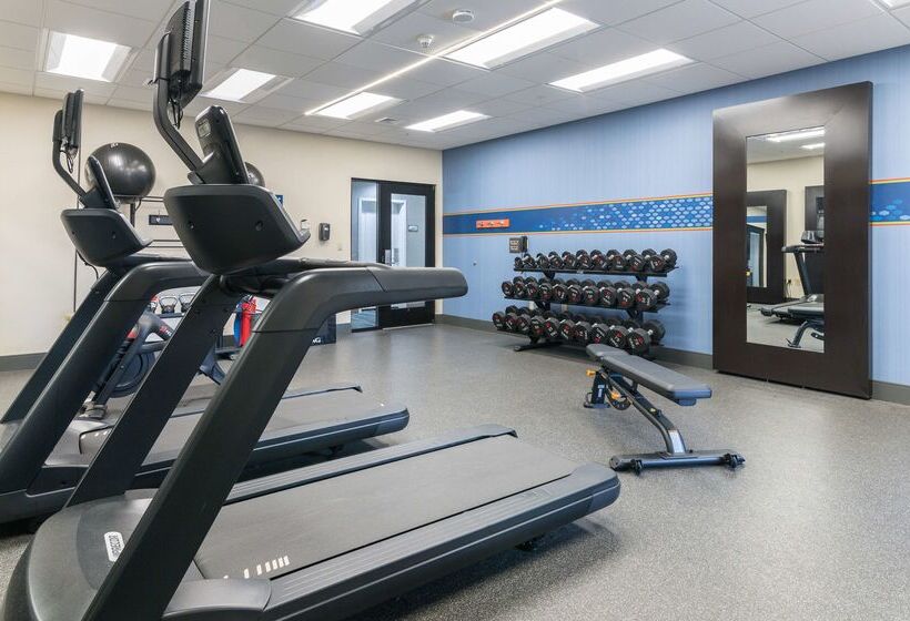 هتل Hampton Inn & Suites Hartfordmanchester