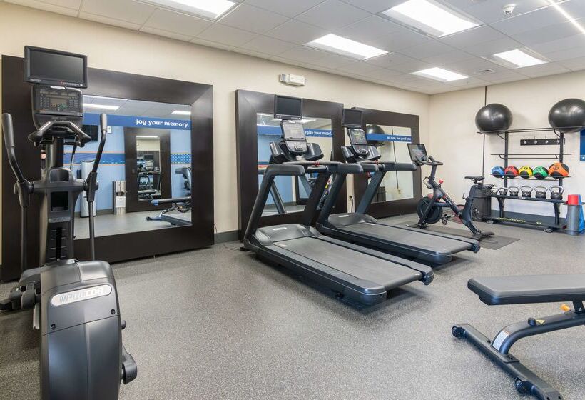 هتل Hampton Inn & Suites Hartfordmanchester