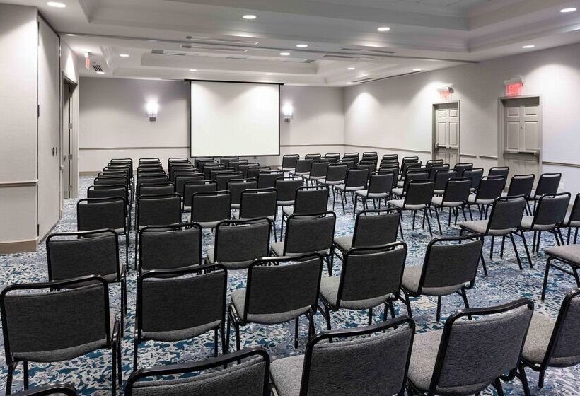 בית מלון כפרי Hilton Garden Inn Detroit/novi