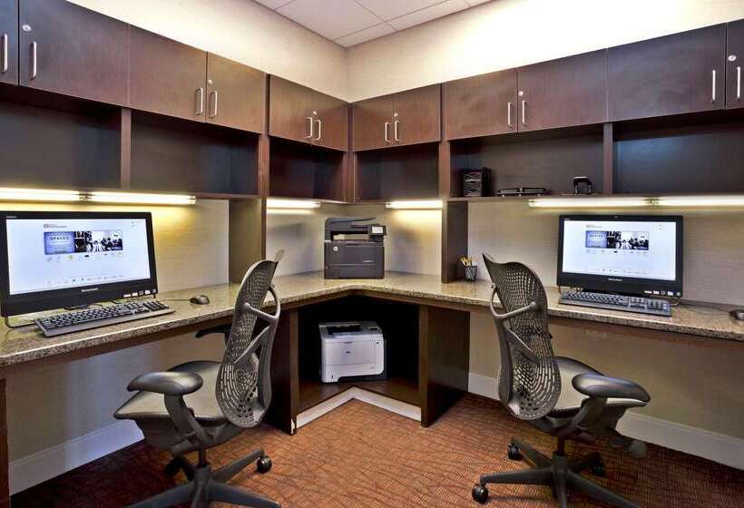 בית מלון כפרי Hilton Garden Inn Detroit/novi