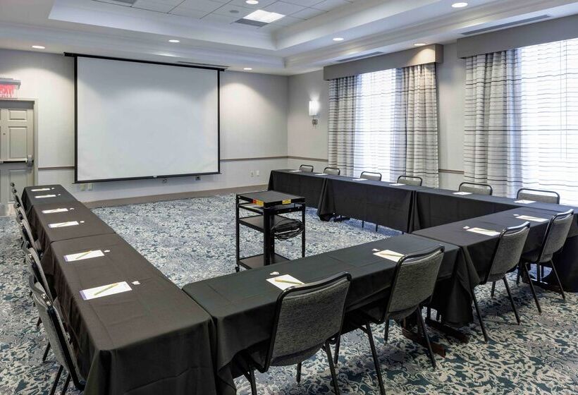 בית מלון כפרי Hilton Garden Inn Detroit/novi