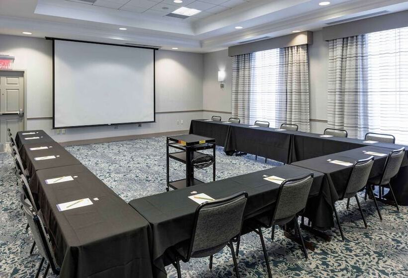 בית מלון כפרי Hilton Garden Inn Detroit/novi