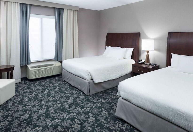 בית מלון כפרי Hilton Garden Inn Detroit/novi