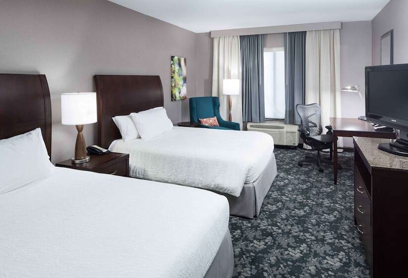 בית מלון כפרי Hilton Garden Inn Detroit/novi