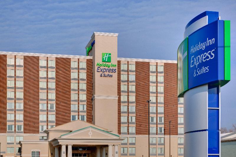 Holiday Inn Express Hotel & Suites Chatham South, An Ihg