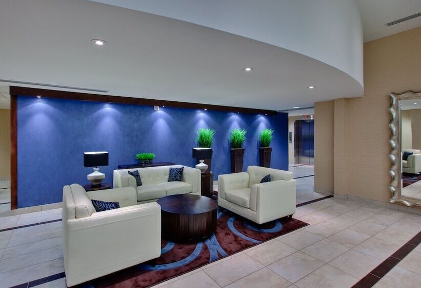 Holiday Inn Express Hotel & Suites Chatham South, An Ihg