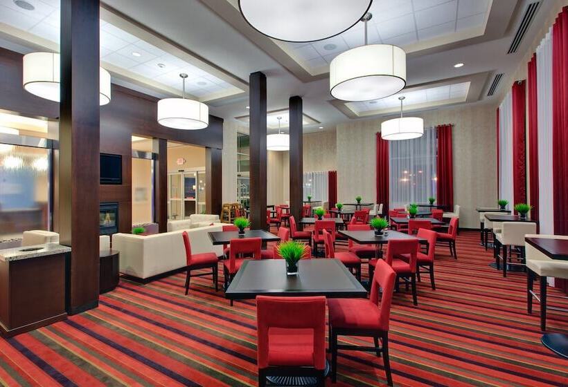Holiday Inn Express Hotel & Suites Chatham South, An Ihg