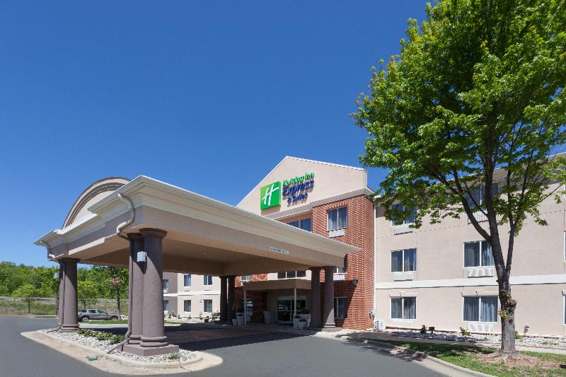 Holiday Inn Express Hotel & Suites Mebane, An Ihg