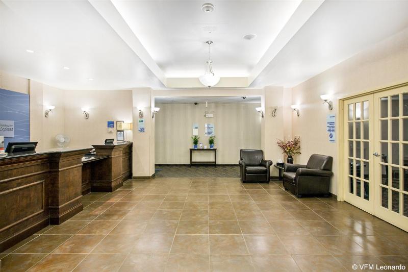 호텔 Ramada By Wyndham Prince Albert