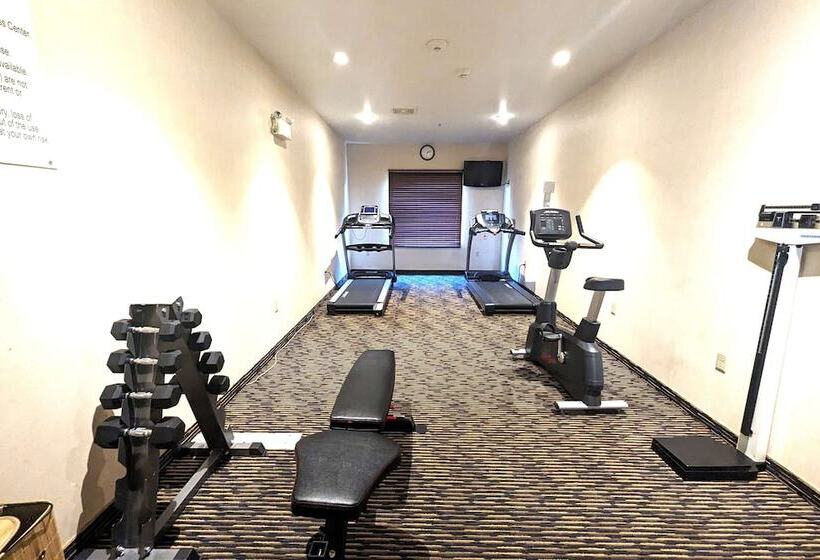 호텔 Ramada By Wyndham Prince Albert