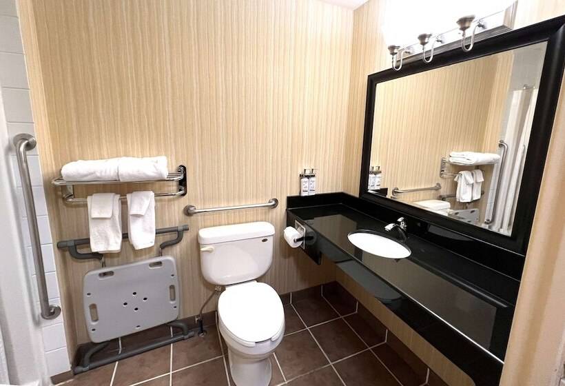 호텔 Ramada By Wyndham Prince Albert