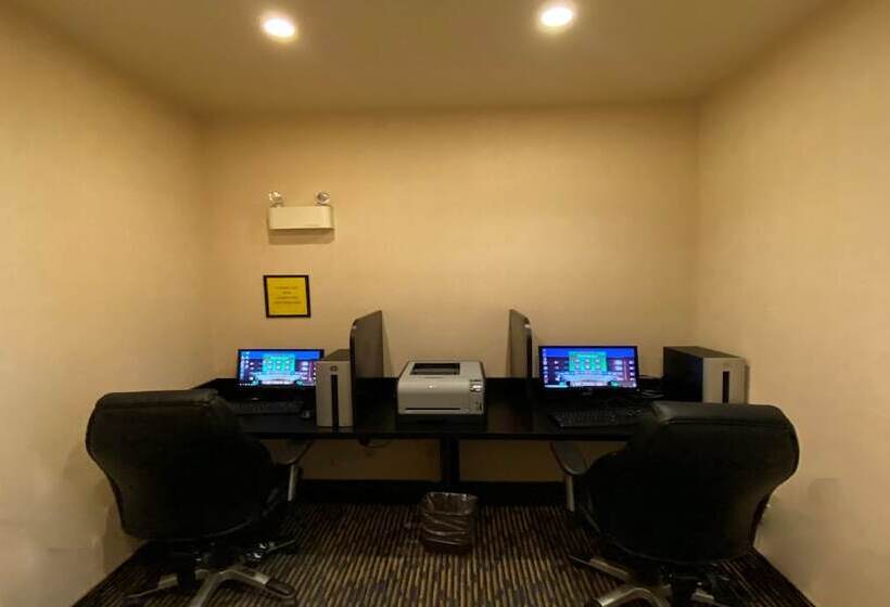 Holiday Inn Express Hotel & Suites Swift Current, An Ihg