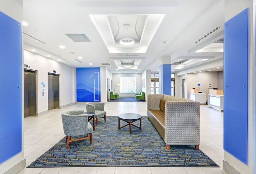 فندق Holiday Inn Express & Suites   Woodstock, On Canada