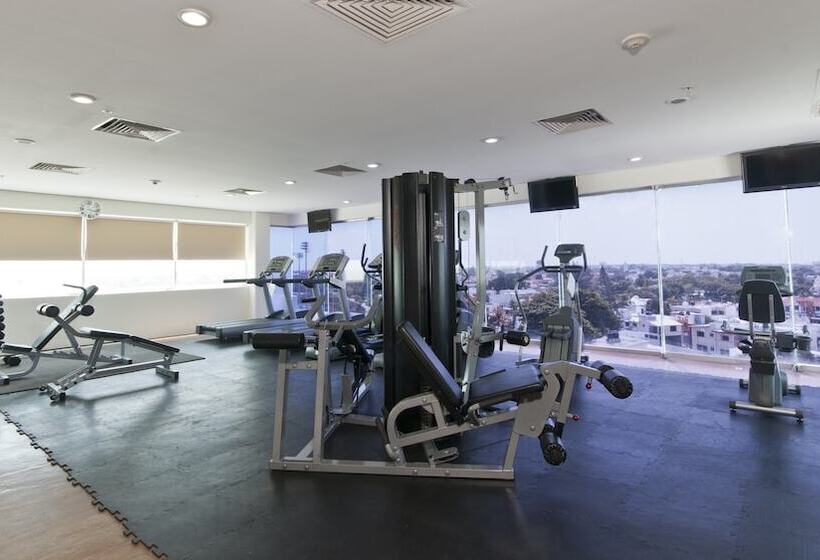 فندق Holiday Inn Express Ciudad Del Carmen, An Ihg