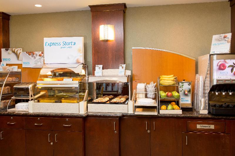 فندق Holiday Inn Express & Suites Drayton Valley, An Ihg